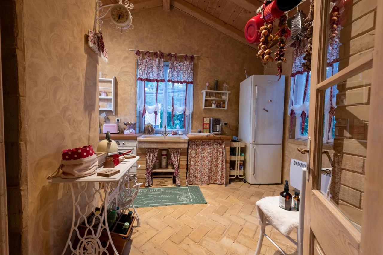 Villa Festina Lente - Cosy & Authentic Villa With Private Heated Pool Dobrinj Exterior foto
