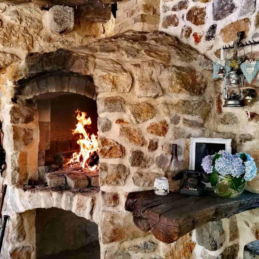 Villa Festina Lente - Cosy & Authentic Villa With Private Heated Pool Dobrinj Exterior foto