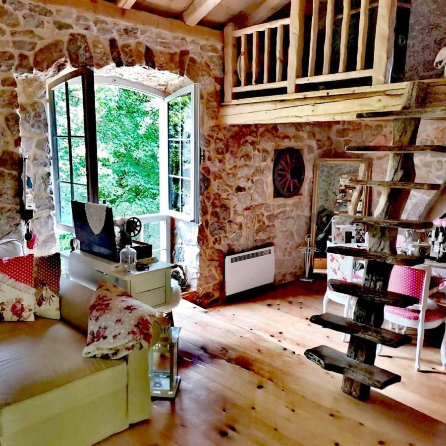 Villa Festina Lente - Cosy & Authentic Villa With Private Heated Pool Dobrinj Exterior foto