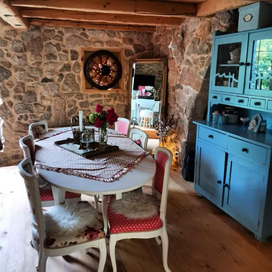 Villa Festina Lente - Cosy & Authentic Villa With Private Heated Pool Dobrinj Exterior foto